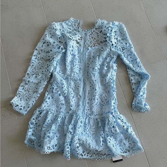 Anewsta Elegant Solid Color Floral Soluble Lace Long Sleeve Dress - Picture 3 of 3